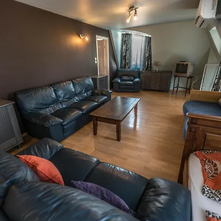 Apartment Caesar Mit Terrasse, Nahe Dem Balaton *